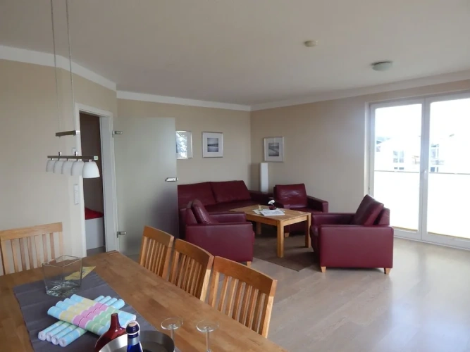 3 Bedrooms Luxury Penthouse Apartment