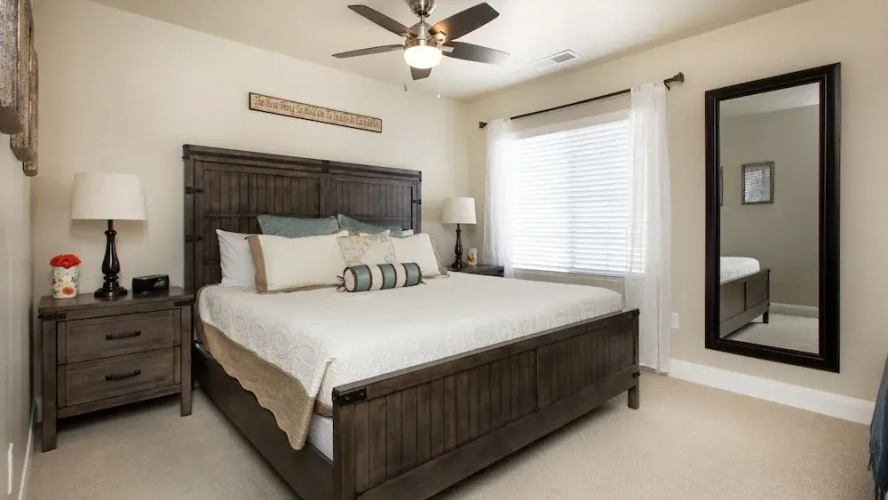 Desert Sunstone 3 Bedroom Apts