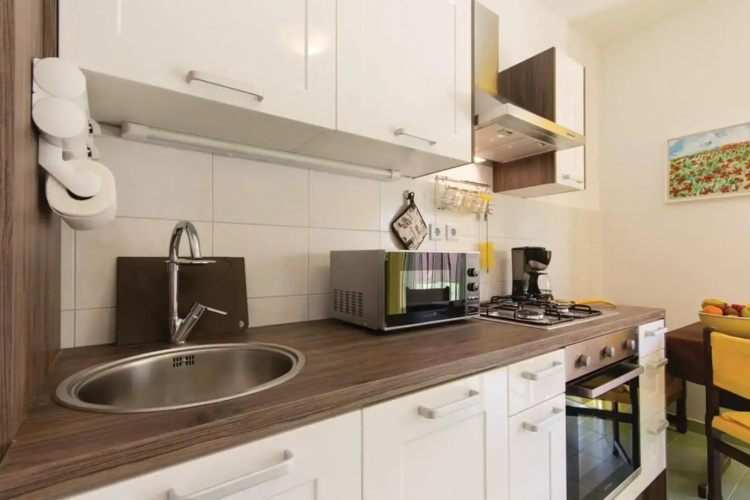 Two Bedroom Apartment Valdebecco for 5 persons