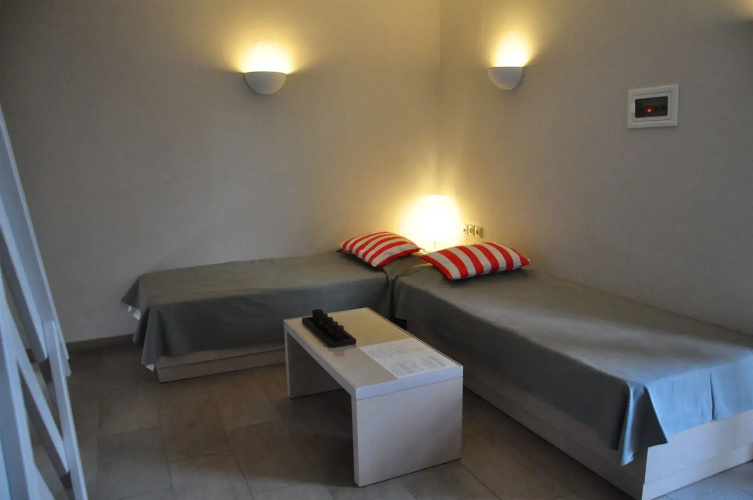 Kavos Hotel