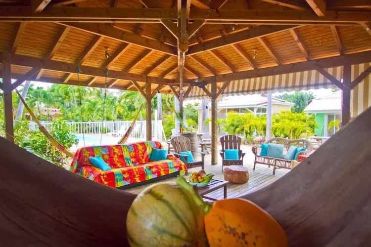 Hotel Oasis