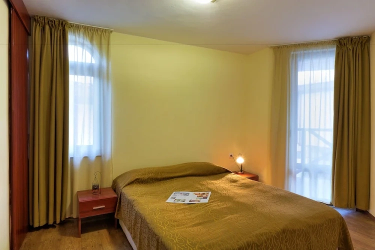 2 Bedrooms Villa