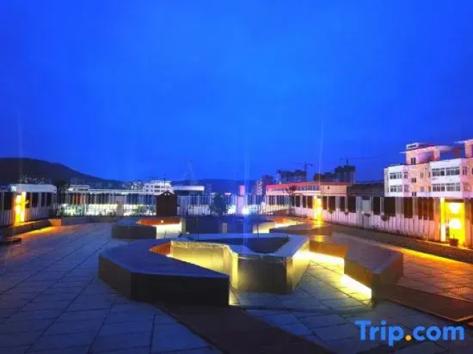 Jingning Dongcheng Hotel