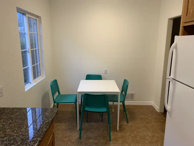 Barton Bungalows Apart-hotel - Image 6