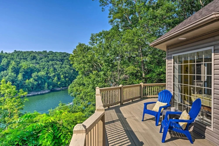 4 Bedrooms Cottage