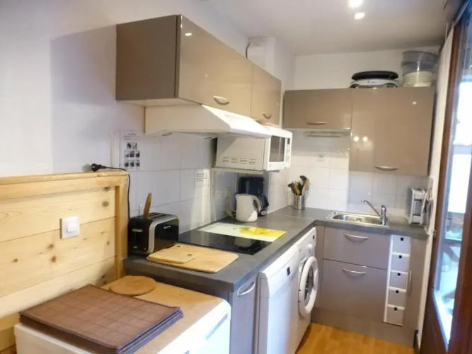 Studio Brides-les-Bains, 1 pièce, 4 personnes - FR-1-512-100