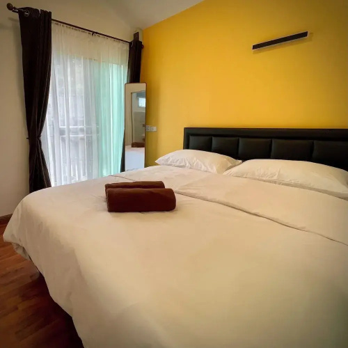 Ozone Beach House & Rooms