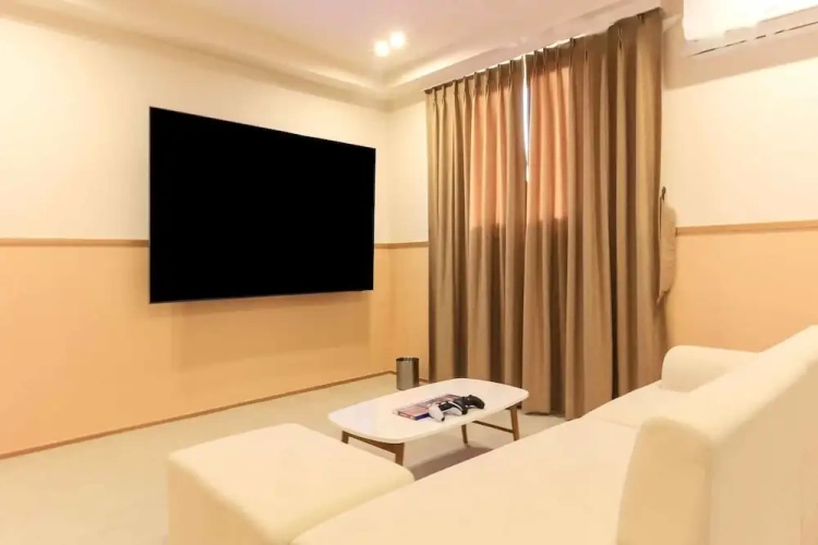 Standard Family room