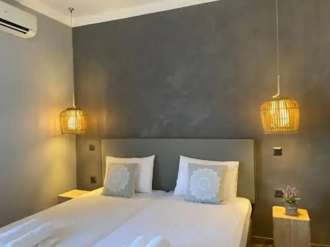 Xenios Hotel
