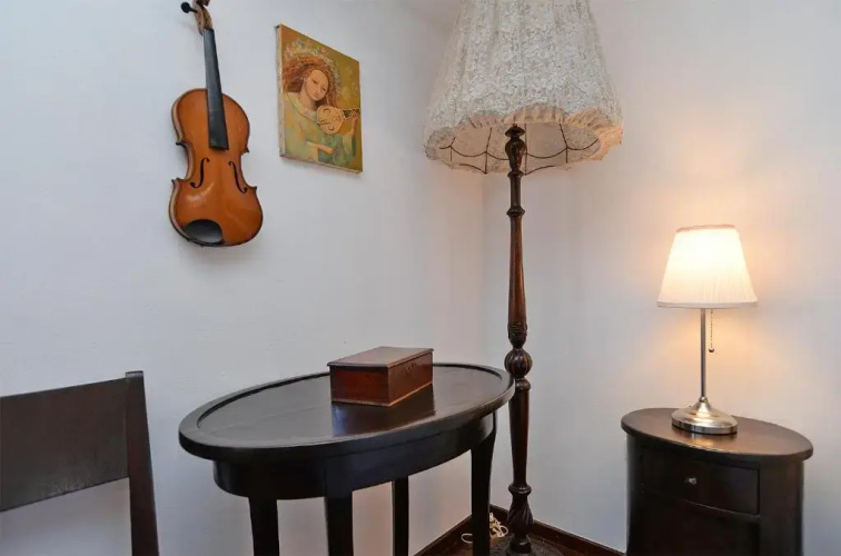 House Vesna 2101