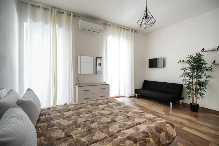 Apartment with balcony