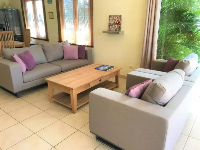 3 Bedrooms Villa