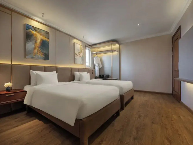 Hanoi Splendid Premium Hotel
