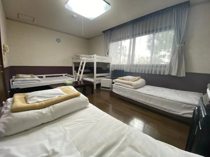 Guest House Nishiborakan - Hostel