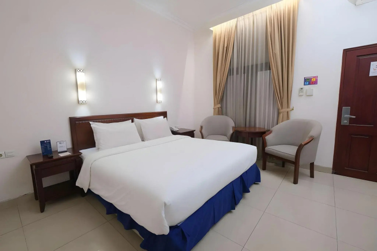 Grand Orchid Hotel