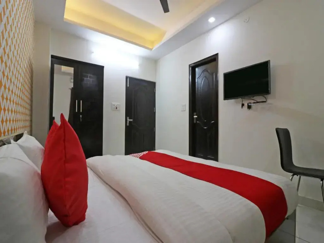 Hotel Redstone by OYO Rooms