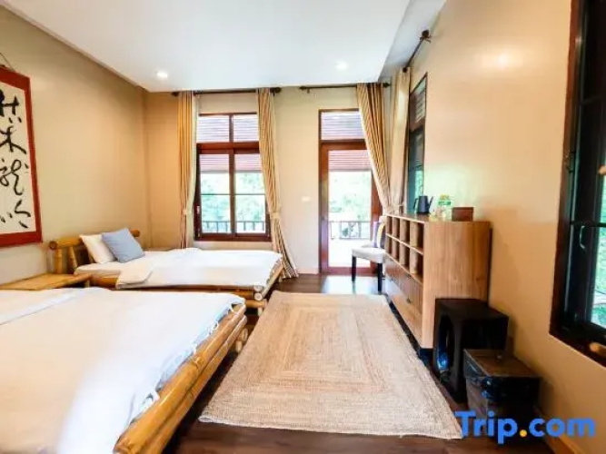 White Tea Hotel