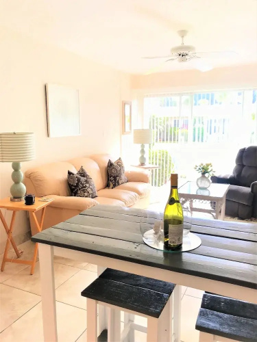 Jamaica Royale 015 - 1 Br Apts