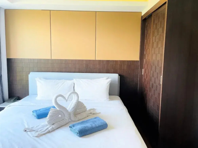 Apartment at Aristo Resort by Lofty