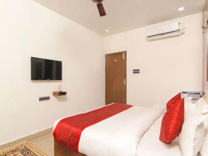 OYO 10073 Hotel Arsh Residency