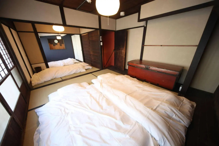 Is Jyurakutei