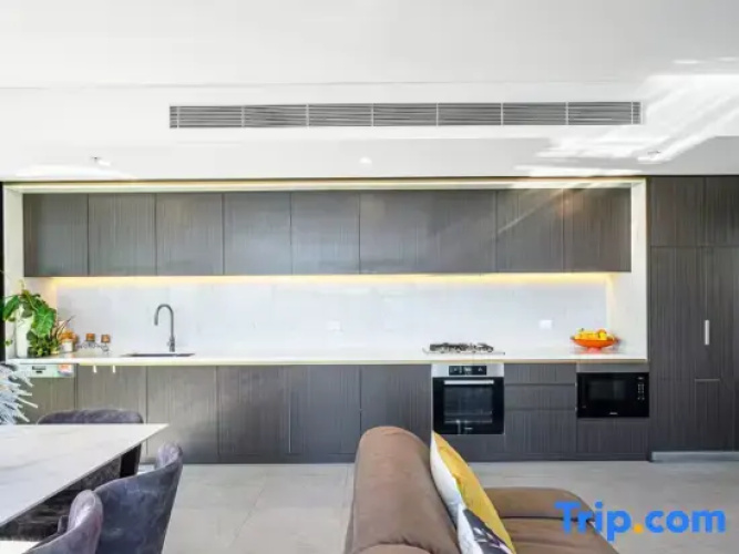Premium 3Bed Luxury with Infinity Pool & Gym