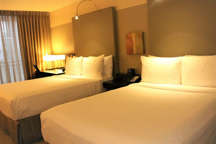 Crowne Plaza Chicago West Loop by IHG