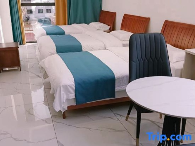 Triple Suite