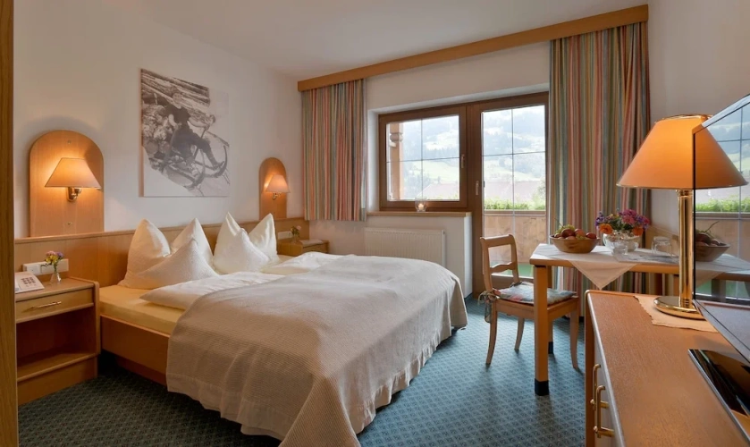 Standard Double room with balcony