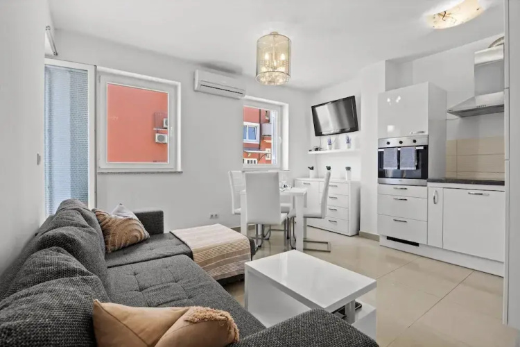 Apartment White