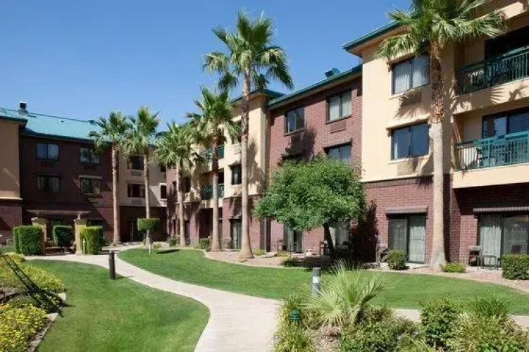 2 Bedrooms Double Suite