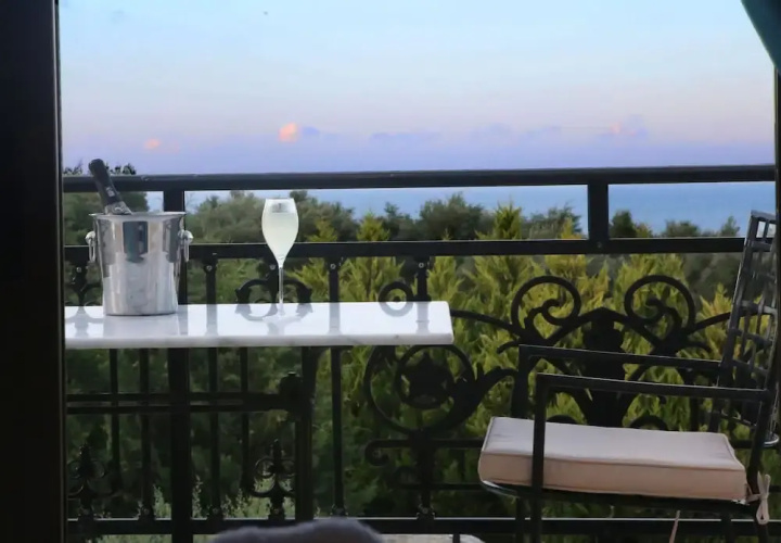 Casa Leone Suites