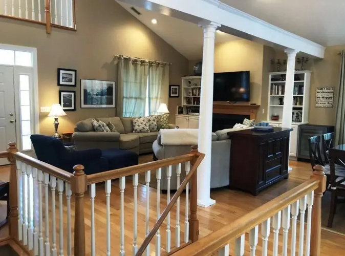 Cardinal Lane 15
