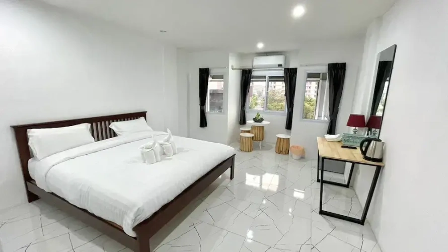 Standard Double room with balcony and with city view