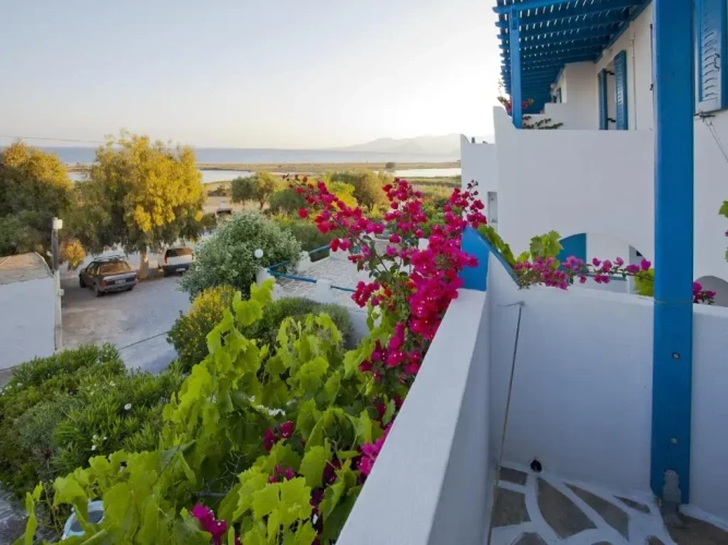 Standard Triple room with sea view