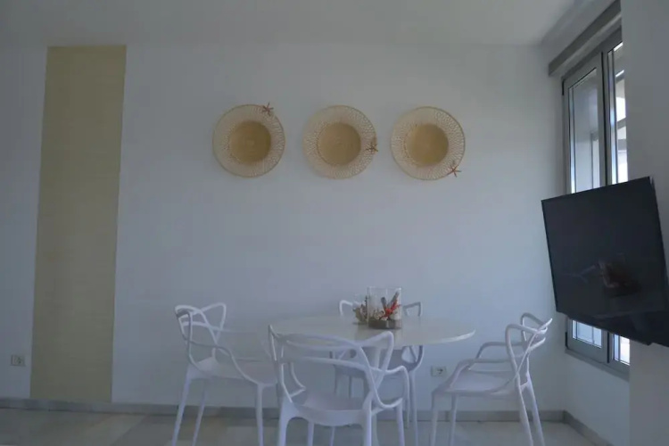 Moana Suites