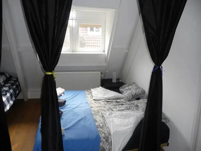 Leidse Square Nightlife Apartment