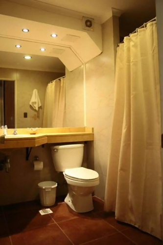 Howard Johnson by Wyndham Rinconada de Los Andes