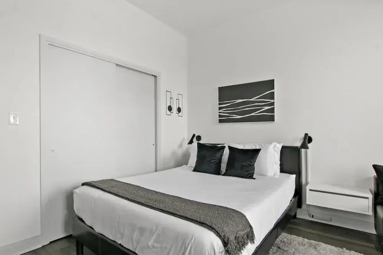 1BR in Hyde Park - Del Prado 811