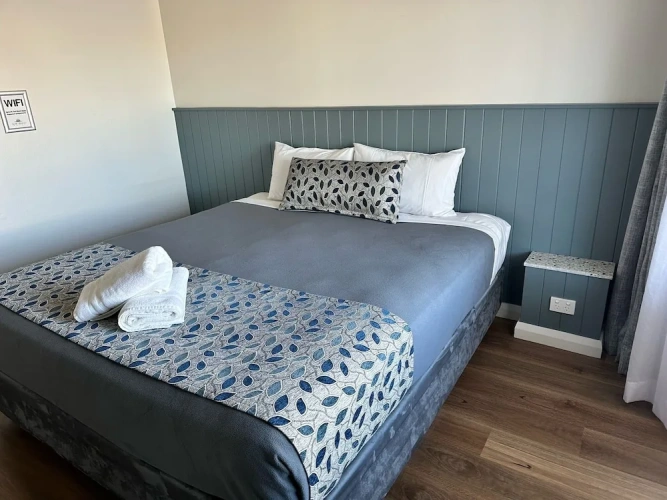 Economy room