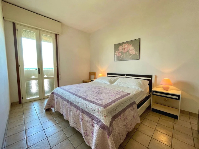 Relax in our Seaview Flat