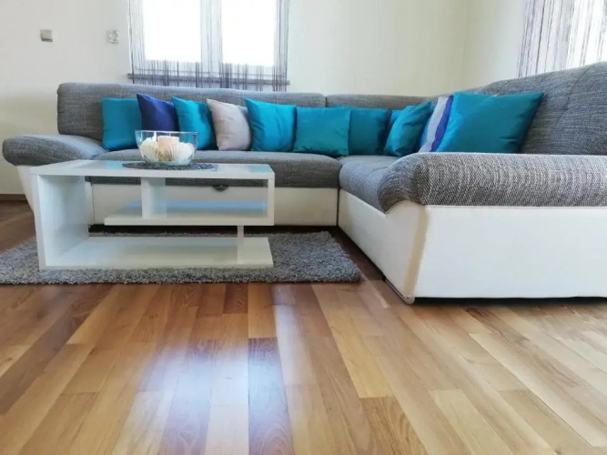 3 Bedrooms Apartment