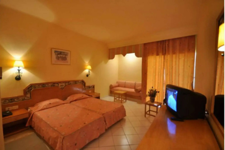 Majesty Golf Hotel