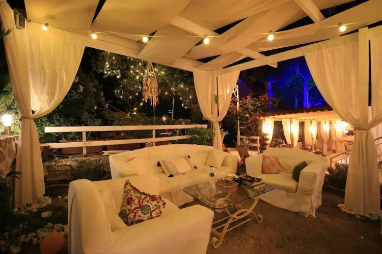Fullmoon Rooms