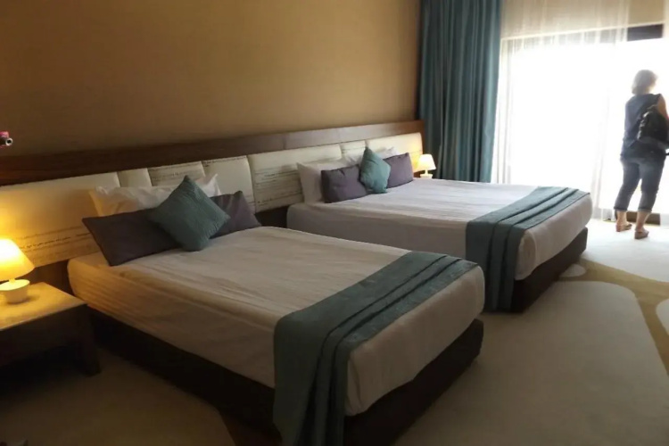 Noah's Ark Deluxe Hotel & Spa