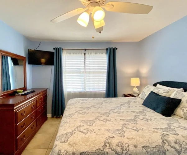 2 Bedrooms Standard room with balcony and with partial ocean view