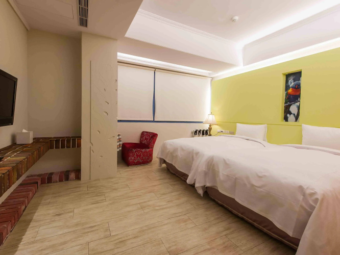 Liz Hotel