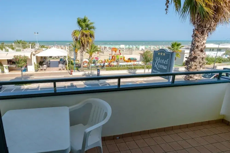 Comfort Triple room with balcony and with sea view