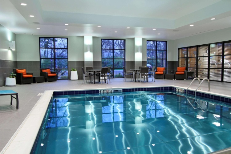 Hampton Inn & Suites Columbus/University Area photo 14