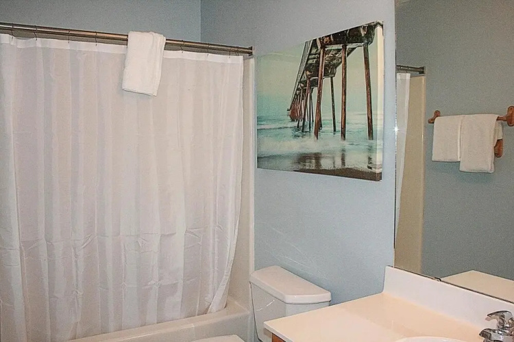 104m 1 Bedroom Condo by RedAwning